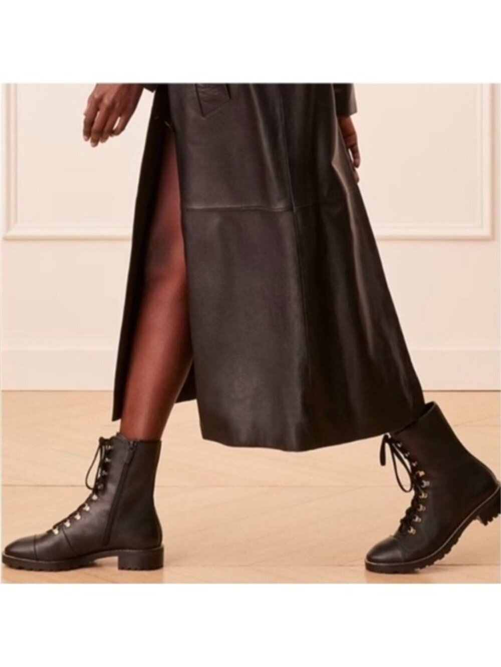 Stuart Weitzman Kolbie Chain Black Leather Combat Boots Gold US 9.5 EU 40